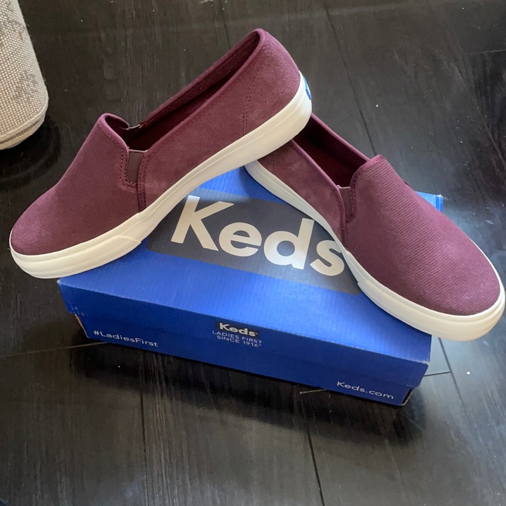 Double decker suede burgundy sneaker